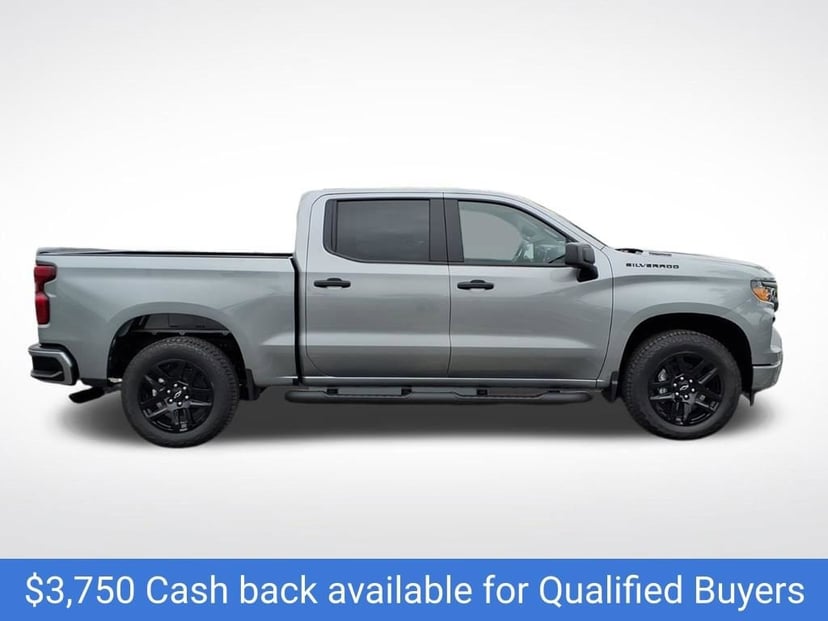 2026 Chevrolet Silverado 1500 - Image 3