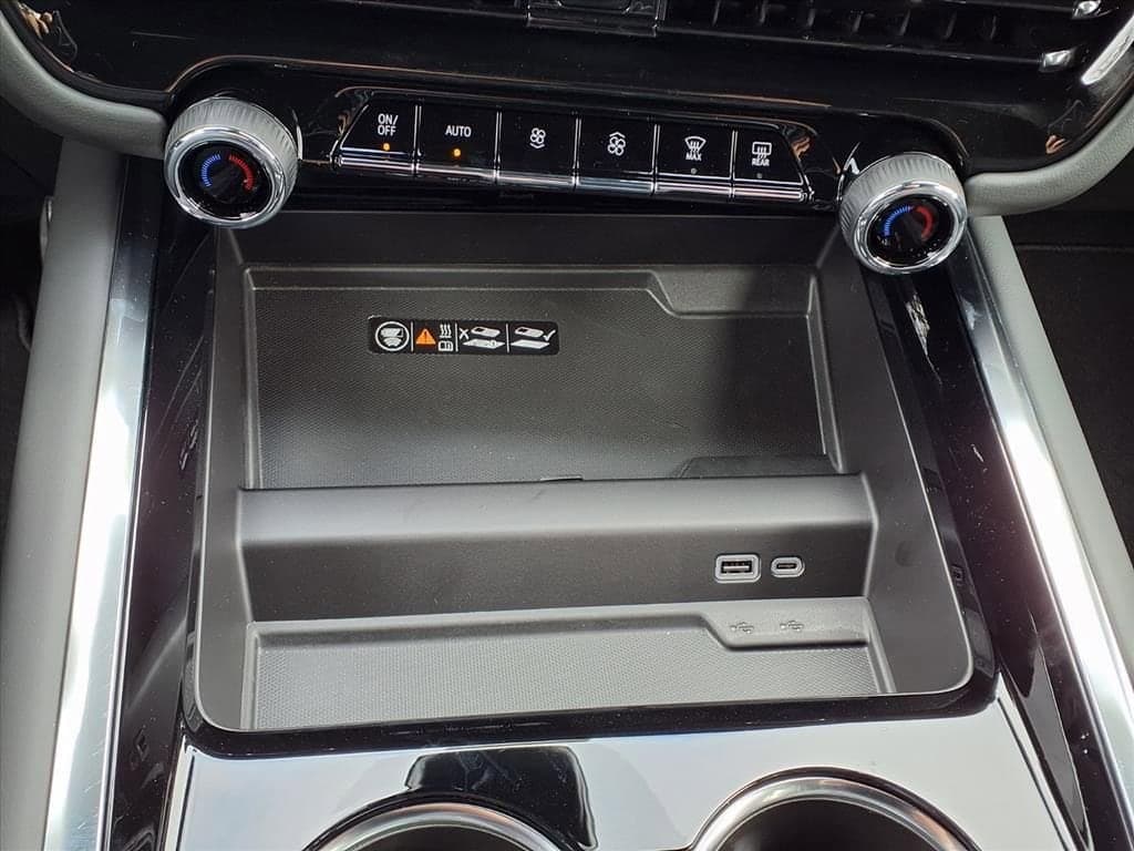 2026 Chevrolet Tahoe - Image 19