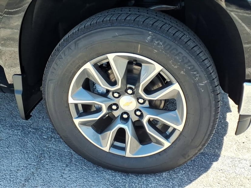 2026 Chevrolet Silverado 1500 - Image 11