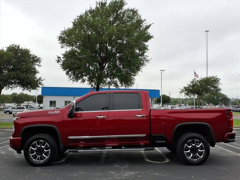 2024 Chevrolet Silverado 2500 HD - Image 10