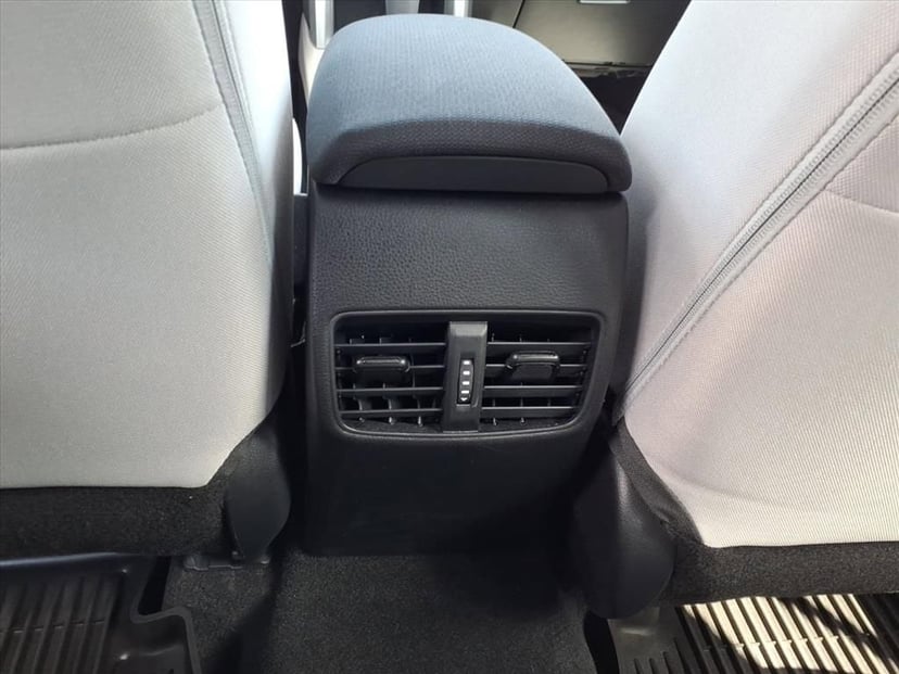 2023 Toyota Corolla Cross - Image 16
