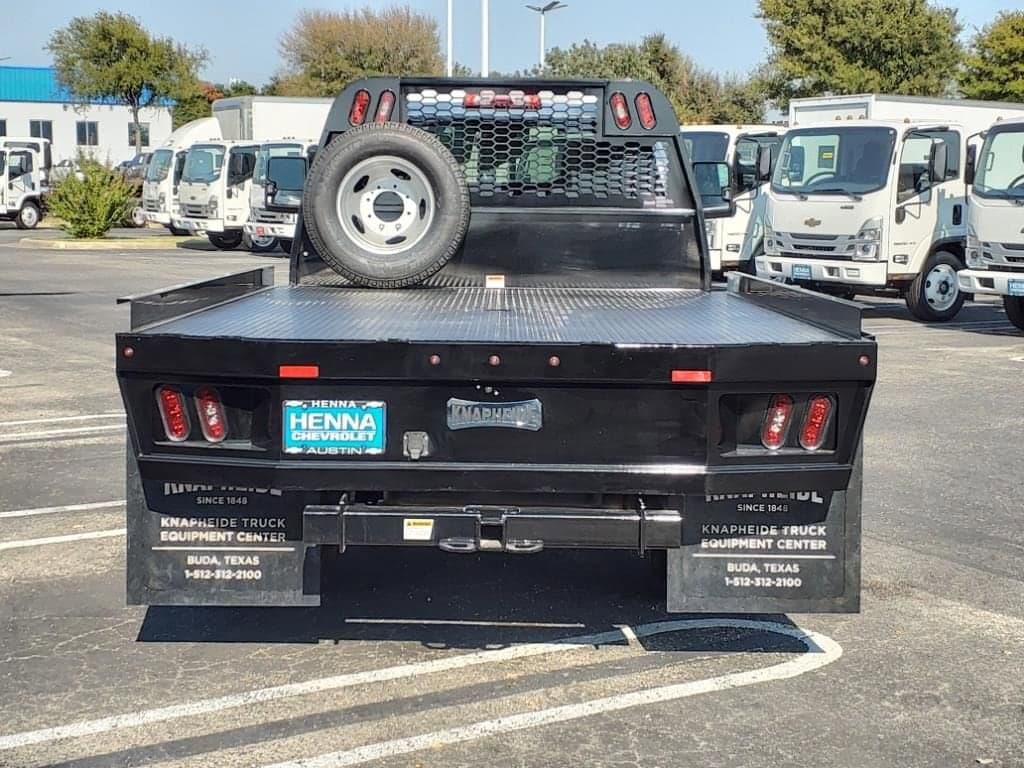 2024 Chevrolet Silverado 3500 HD Chassis Cab - Image 5