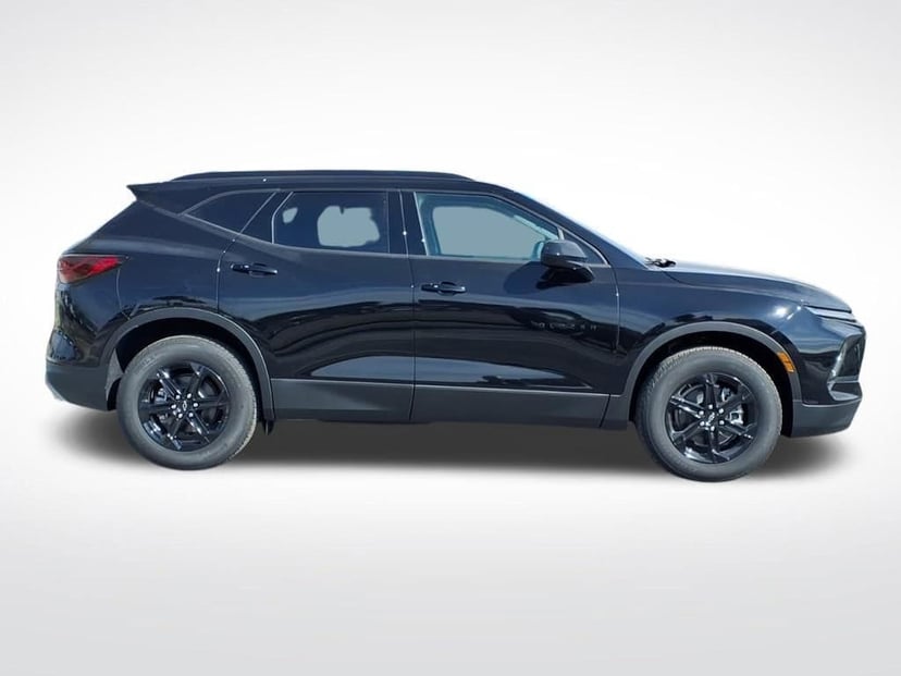 2026 Chevrolet Blazer - Image 3