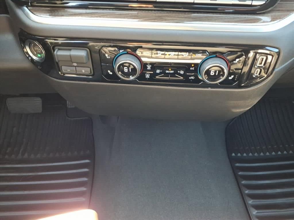 2026 Chevrolet Silverado 1500 - Image 21