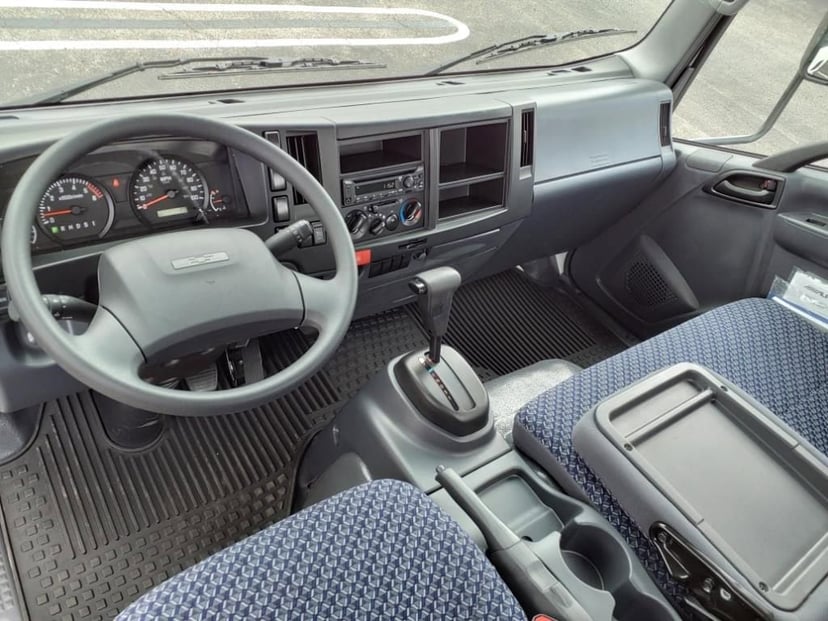 2025 Chevrolet Low Cab Forward 4500 HG - Image 8