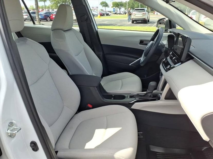 2023 Toyota Corolla Cross - Image 14