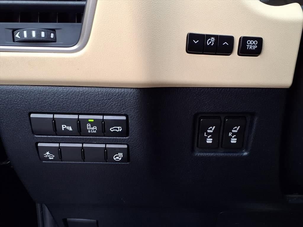 2015 LEXUS NX 200t - Image 21