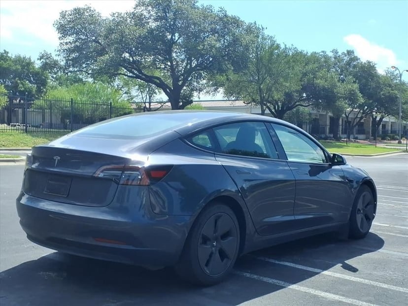 2023 Tesla Model 3 - Image 4