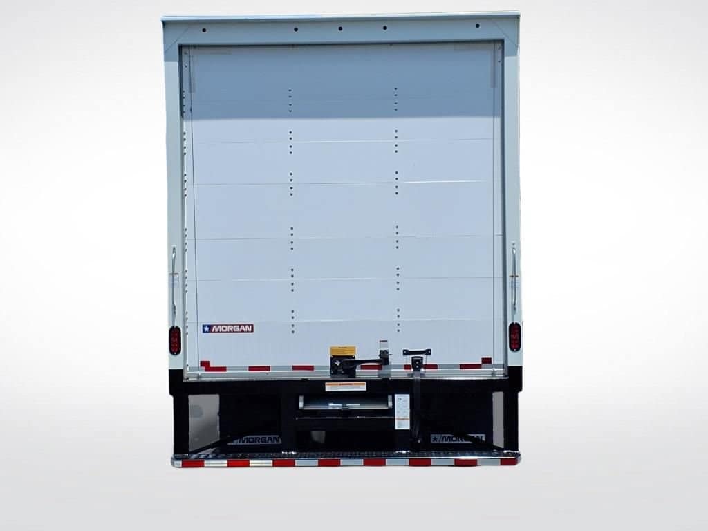 2024 Chevrolet Low Cab Forward 4500 HG - Image 3