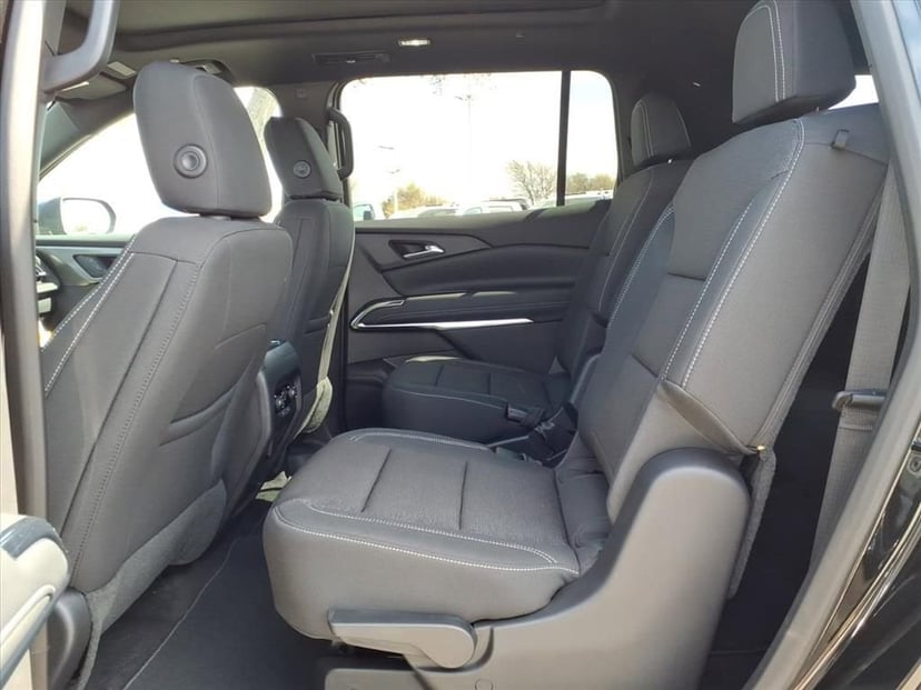 2026 Chevrolet Traverse - Image 16