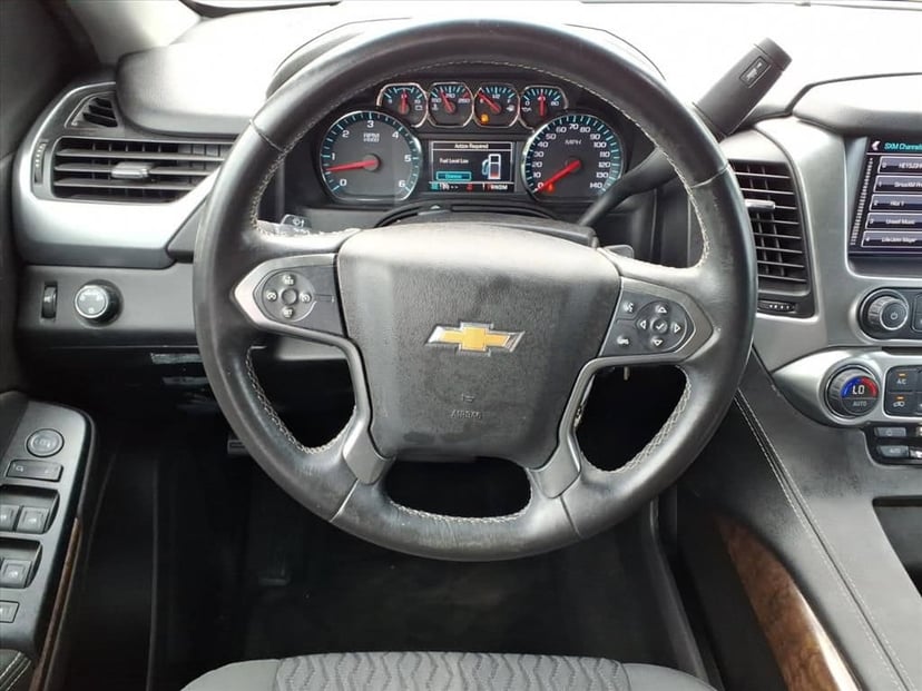 2016 Chevrolet Suburban - Image 29