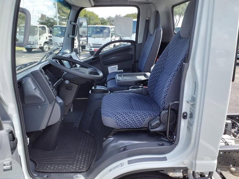 2025 Chevrolet Low Cab Forward 4500 HG - Image 7