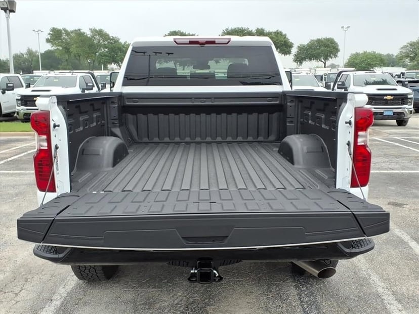 2026 Chevrolet Silverado 2500 HD - Image 12