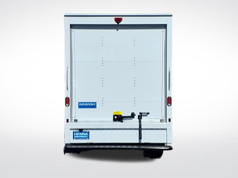 2025 Chevrolet Express Cutaway 3500 - Image 4