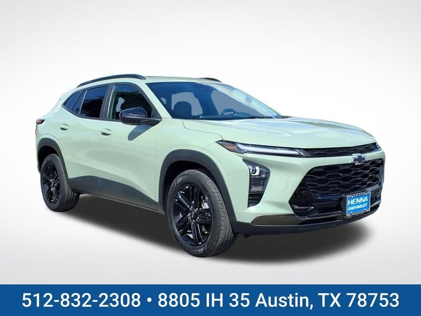 2024 Chevrolet Trax - Image 2