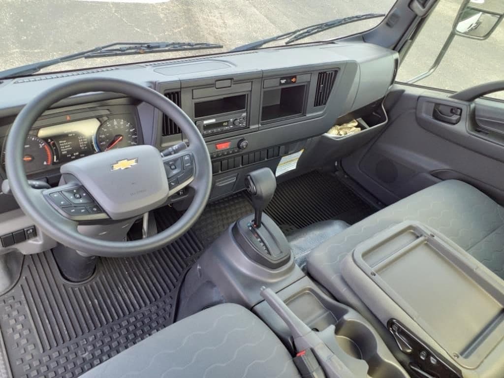 2025 Chevrolet Low Cab Forward 5500 XD - Image 7