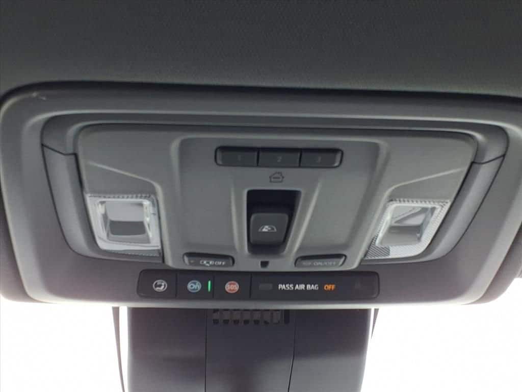 2026 Chevrolet Silverado 1500 - Image 18