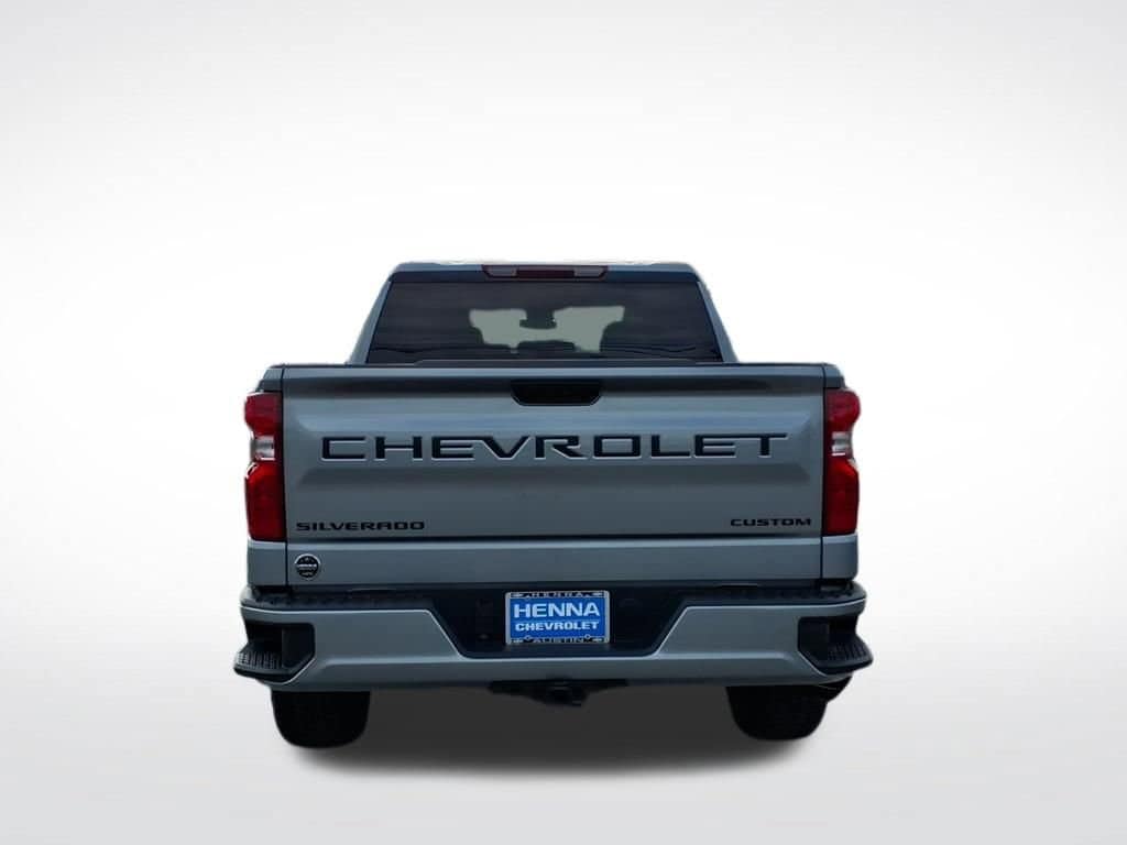 2026 Chevrolet Silverado 1500 - Image 2