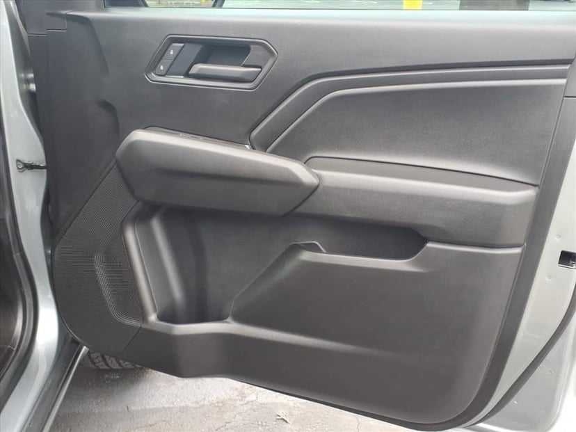 2025 Chevrolet Colorado - Image 14