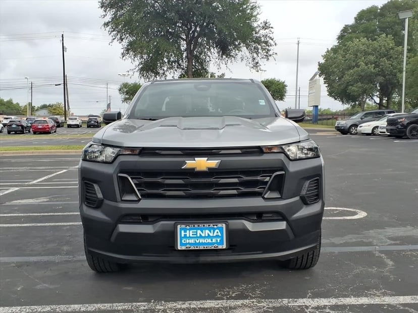 2025 Chevrolet Colorado - Image 8