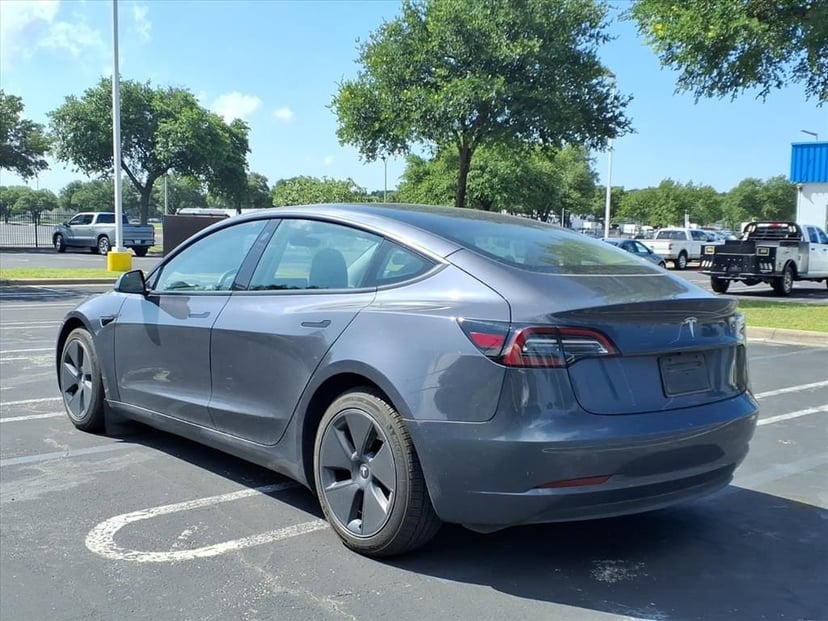 2023 Tesla Model 3 - Image 6