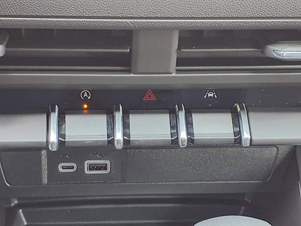 2026 Chevrolet Colorado - Image 11