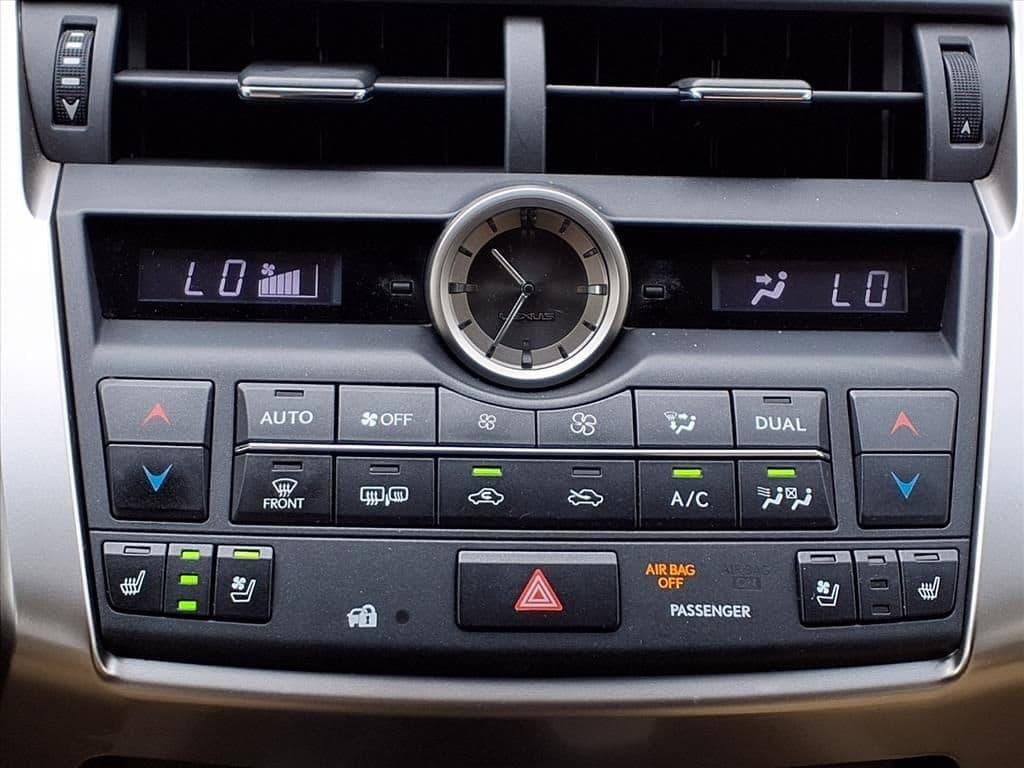 2015 LEXUS NX 200t - Image 16