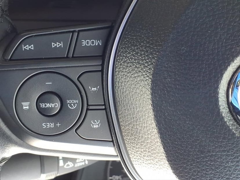 2025 Toyota Corolla - Image 29