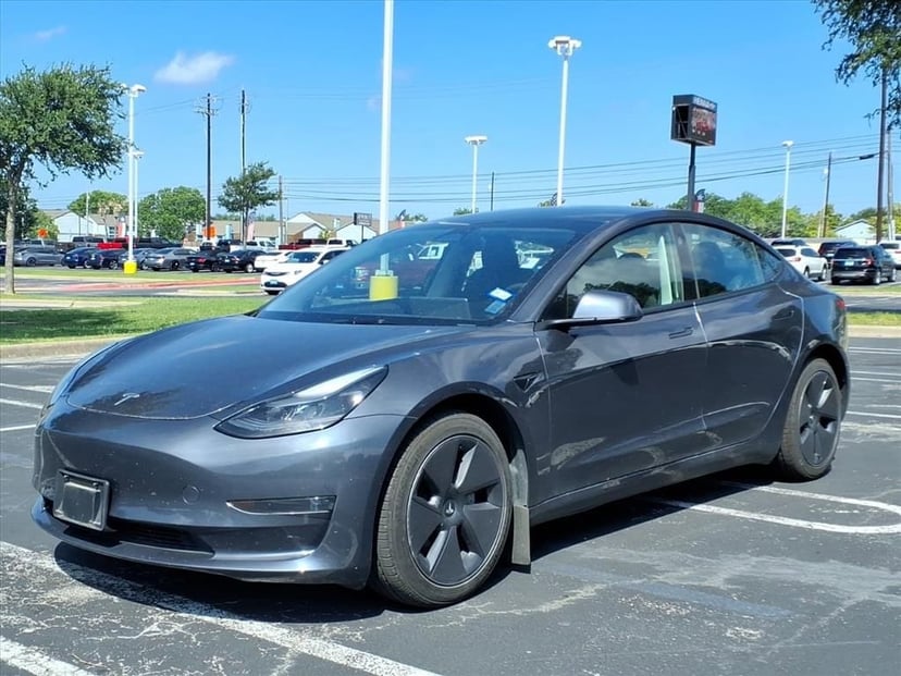 2023 Tesla Model 3 - Image 10