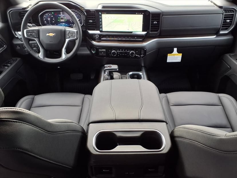 2026 Chevrolet Silverado 1500 - Image 9