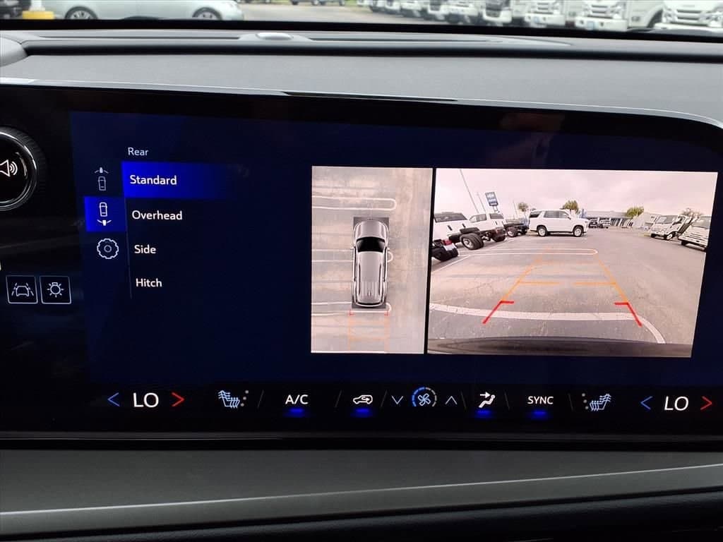 2026 Chevrolet Traverse - Image 14