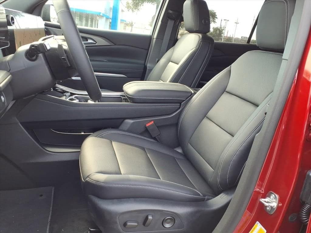 2026 Chevrolet Traverse - Image 11