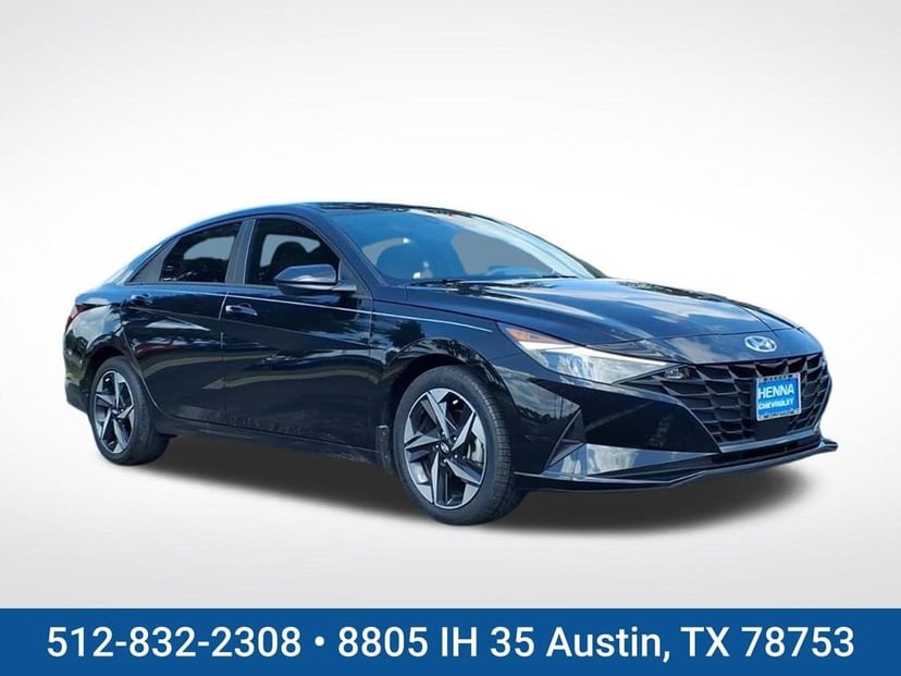 2023 Hyundai Elantra - Image 2