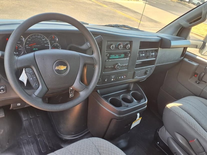 2025 Chevrolet Express Cutaway 3500 - Image 7