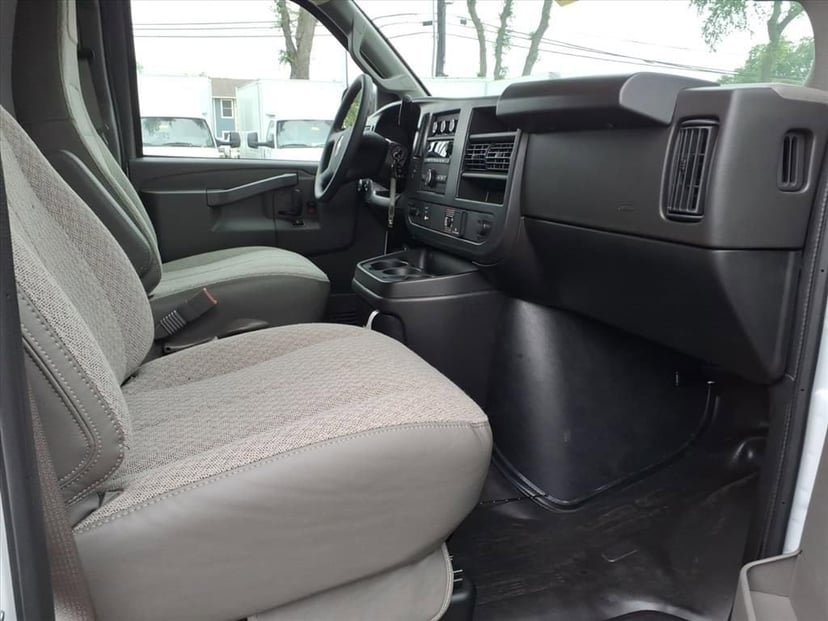 2026 Chevrolet Express Cargo - Image 19