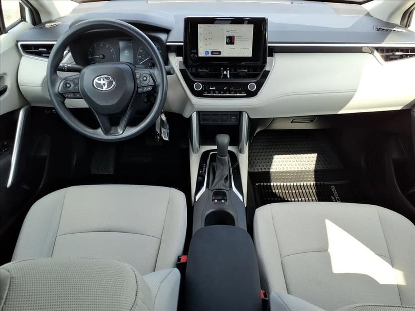 2023 Toyota Corolla Cross - Image 17
