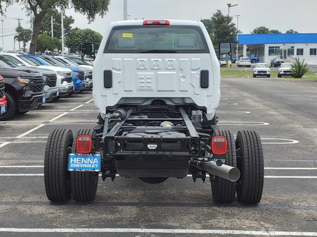 2024 Chevrolet Silverado 5500 HD - Image 5
