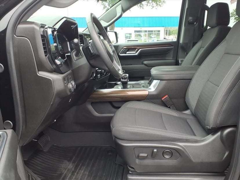 2024 Chevrolet Silverado 1500 - Image 16