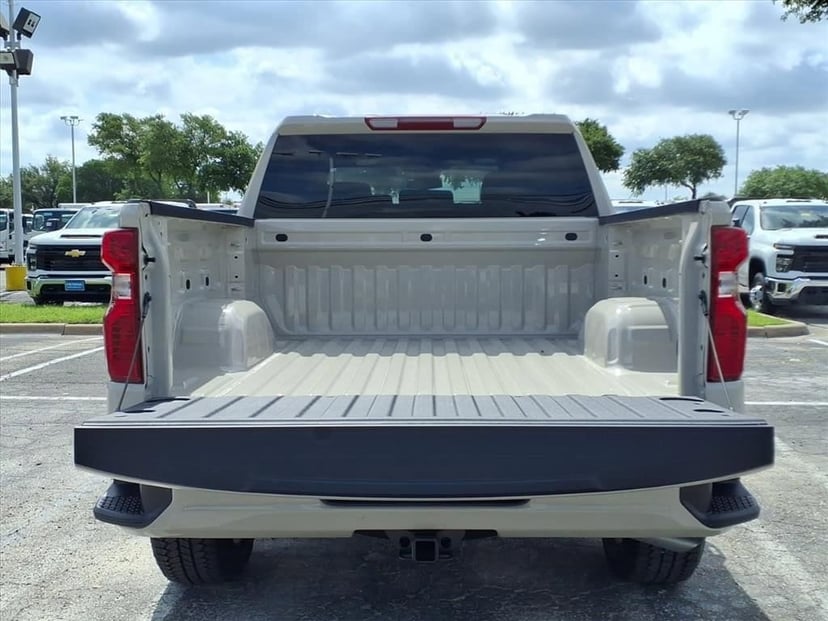 2026 Chevrolet Silverado 1500 - Image 11