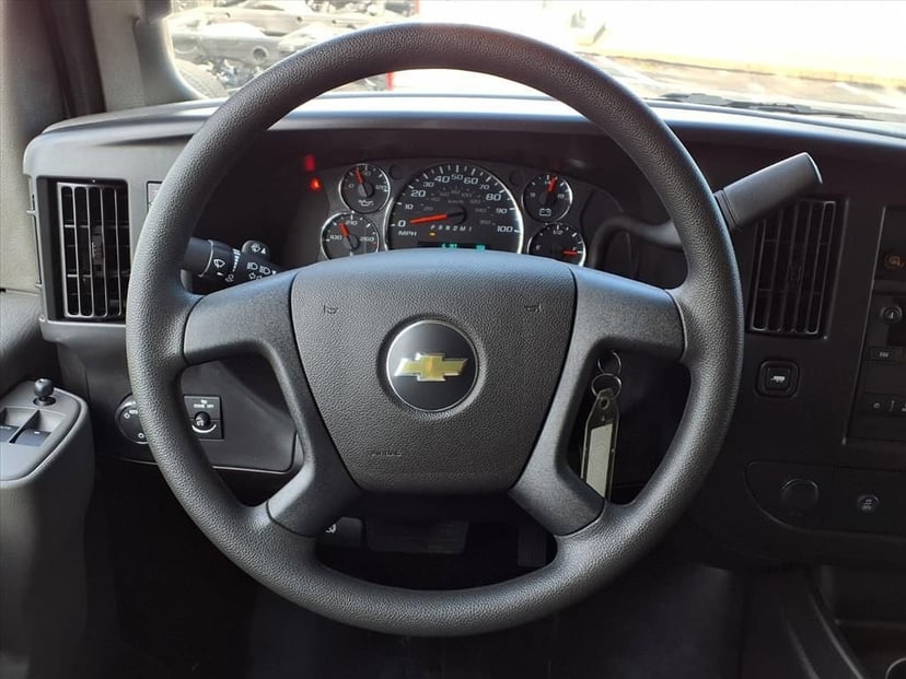 2026 Chevrolet Express Cargo - Image 18