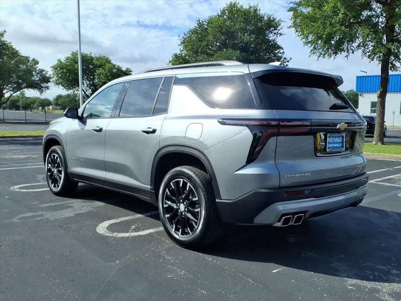 2025 Chevrolet Traverse - Image 7