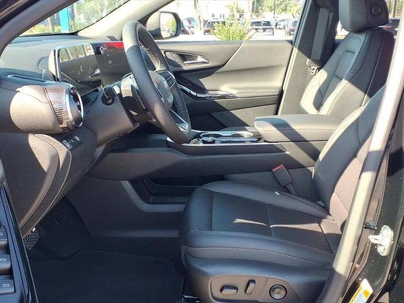 2026 Chevrolet Equinox - Image 14