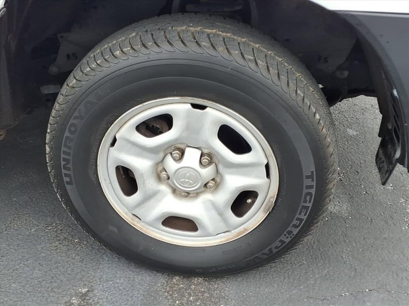 2012 Toyota Tacoma - Image 11