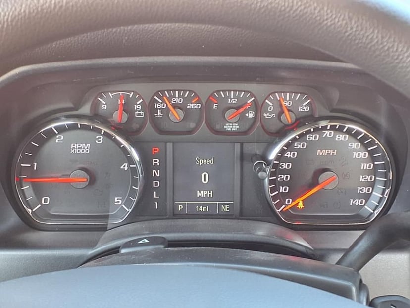 2023 Chevrolet Silverado 5500 HD - Image 18