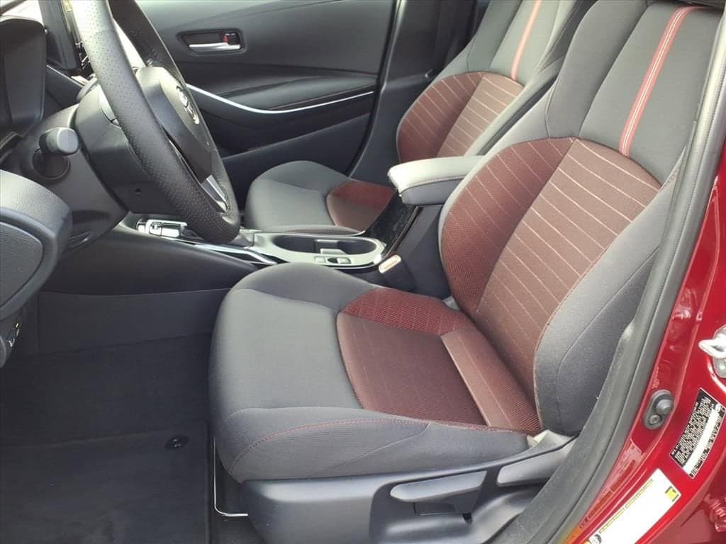 2025 Toyota Corolla - Image 13