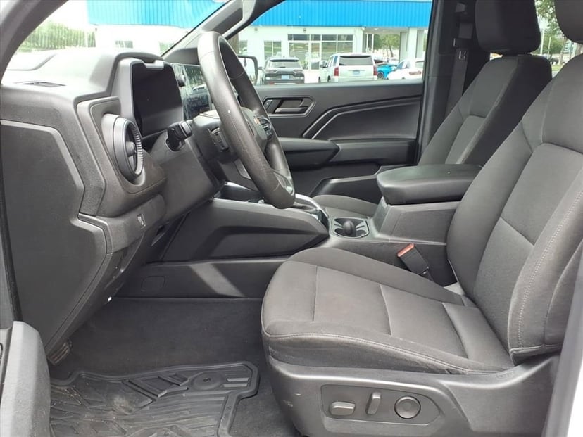 2024 Chevrolet Colorado - Image 19