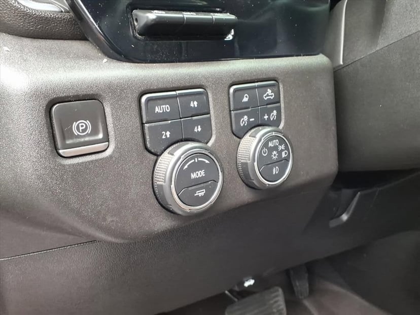 2024 Chevrolet Silverado 2500 HD - Image 17