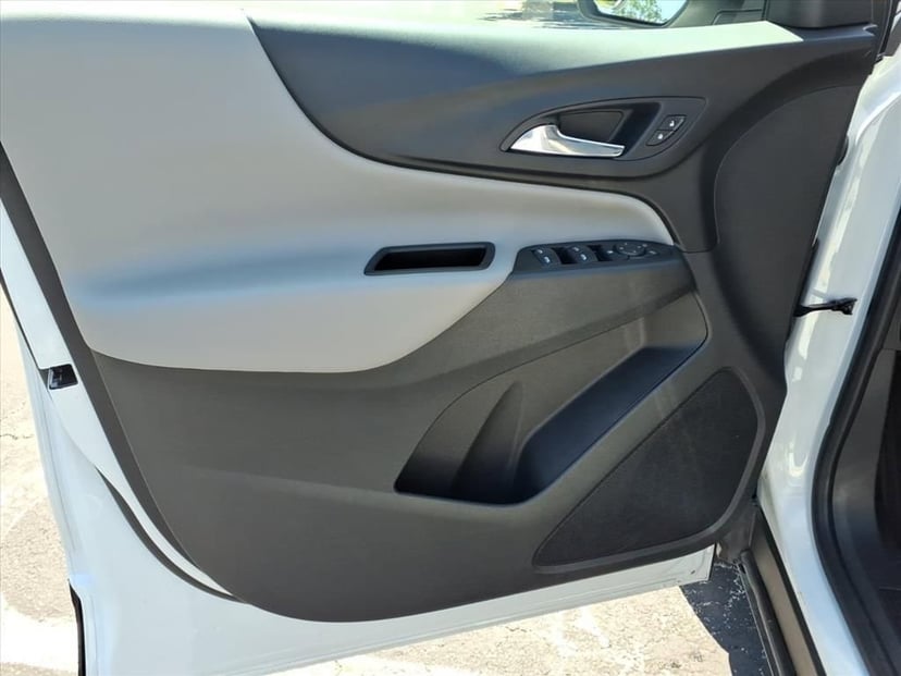 2021 Chevrolet Equinox - Image 17