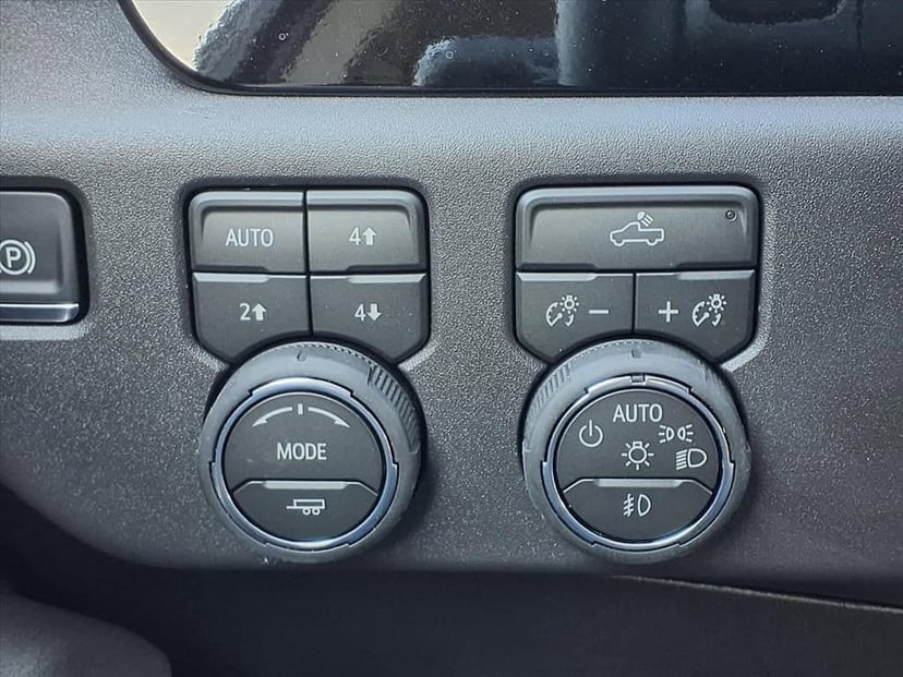 2026 Chevrolet Silverado 1500 - Image 9