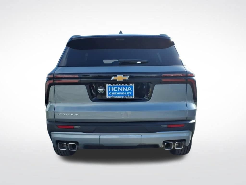 2026 Chevrolet Traverse - Image 2